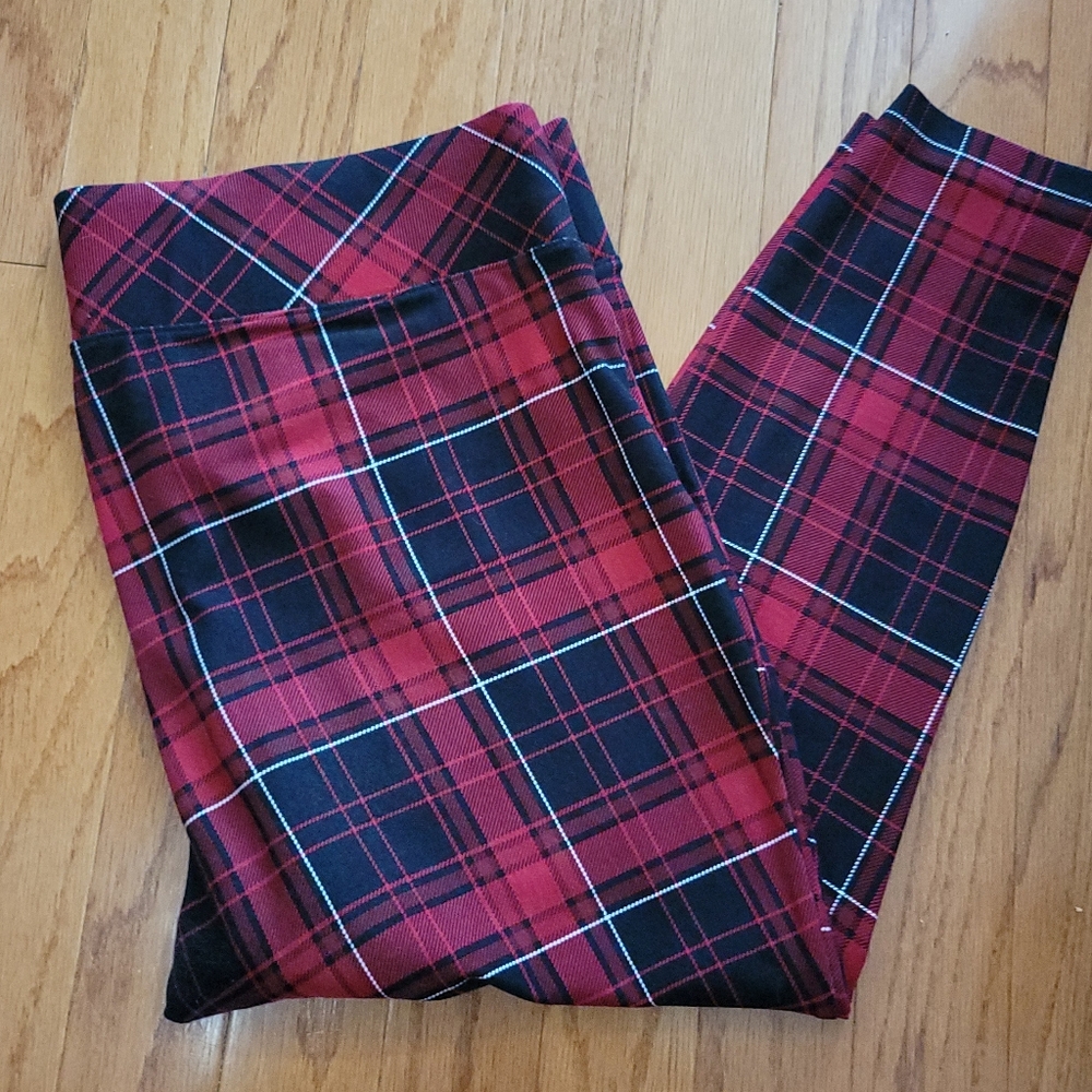 NWOT Red and Black Plaid Pixie Pants